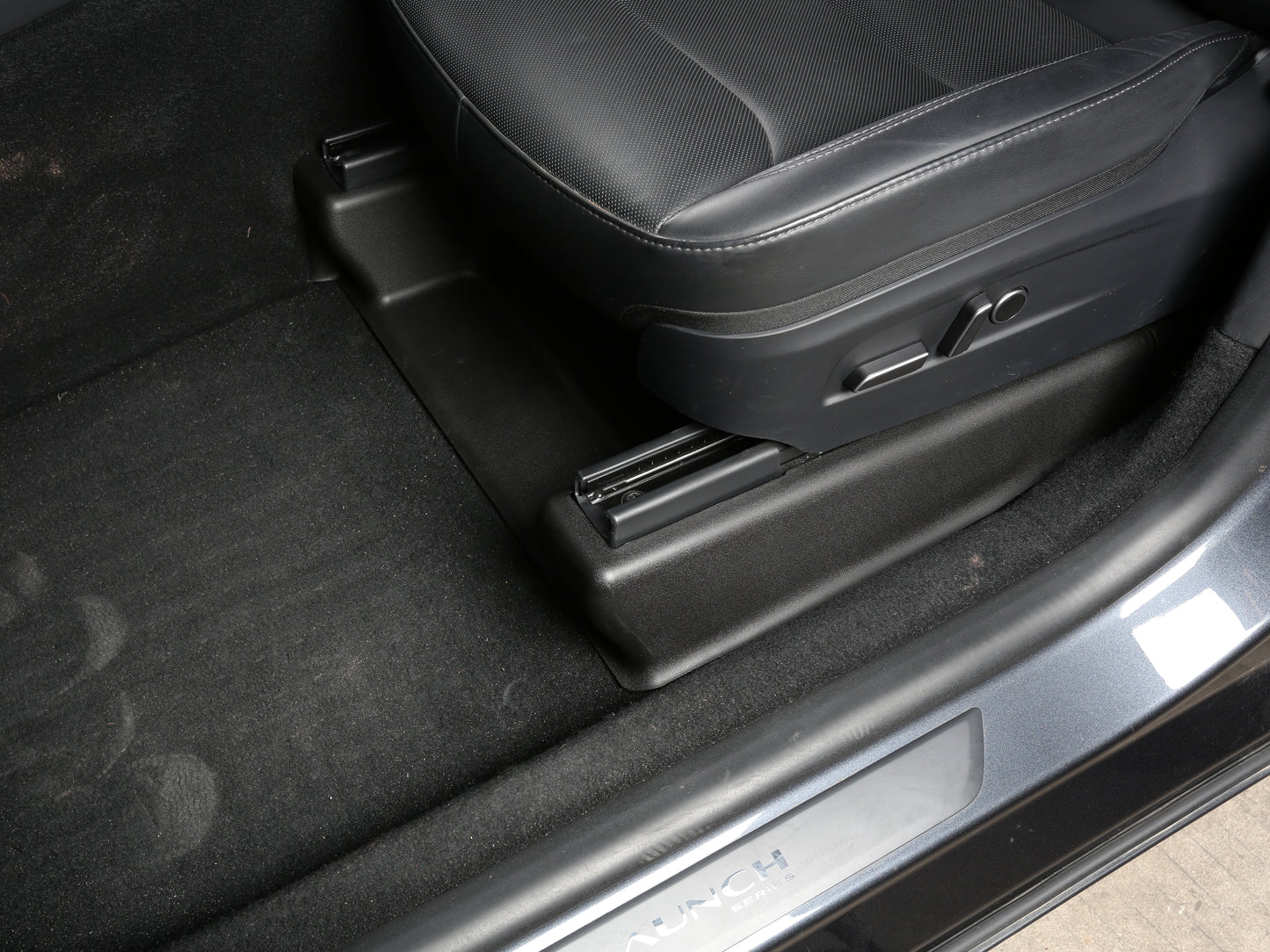 Model Y Juniper 2026+: Under-Seat Full Coverage Corner Edge & Vent Protector Cover (5 PCs)