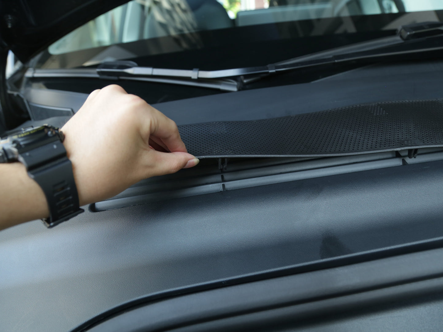 Model Y: Air Inlet Vent Protection Filter Cover