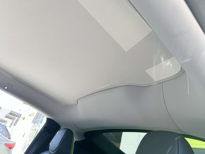 model-y-juniper-2026-panoramic-glass-roof-sunshades