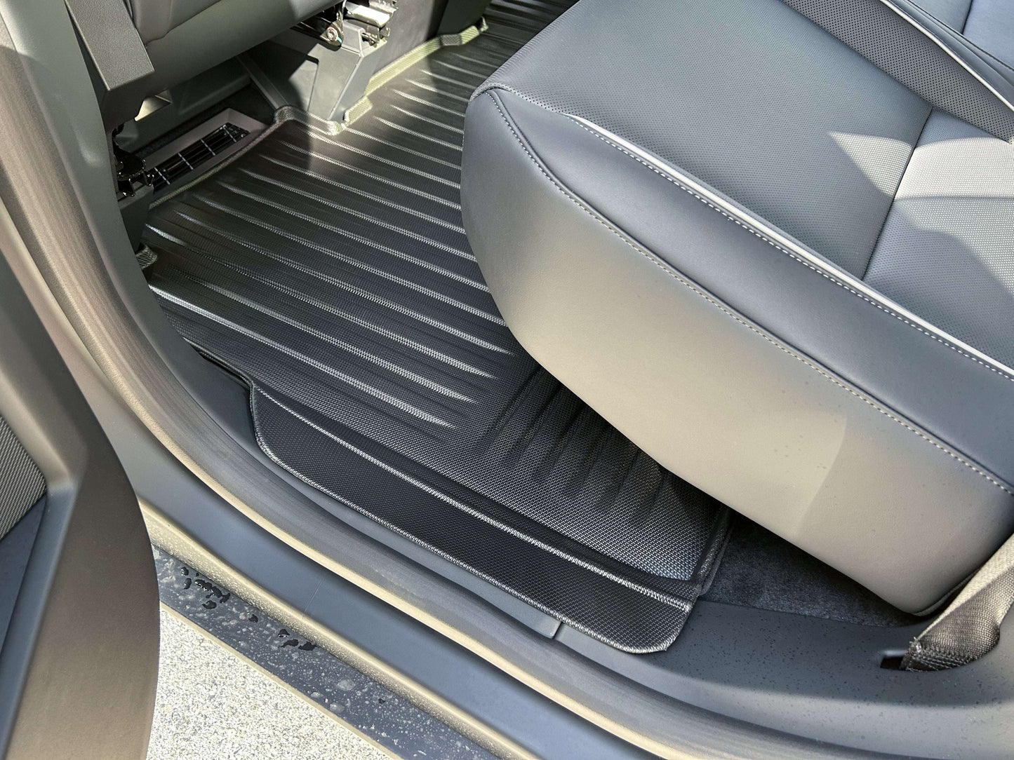 cybertruck-tpe-all-weather-interior-floor-mats-3-pcs
