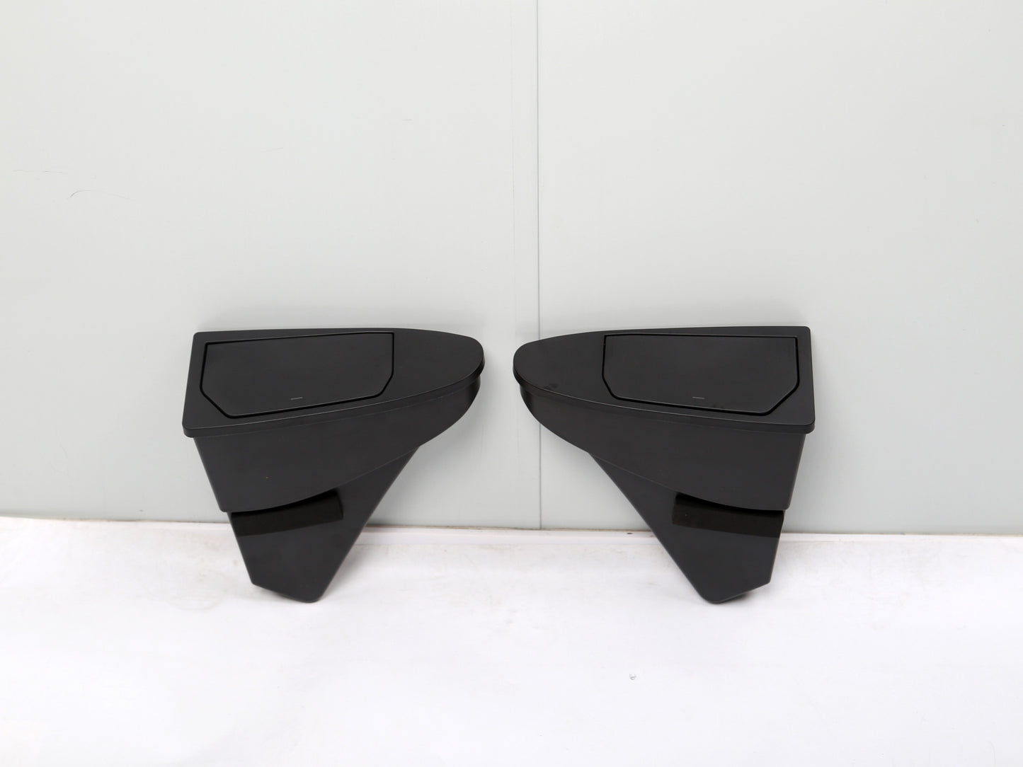 Model Y Juniper 2026+: Front Door Pocket Garbage Bins (2 PCs)