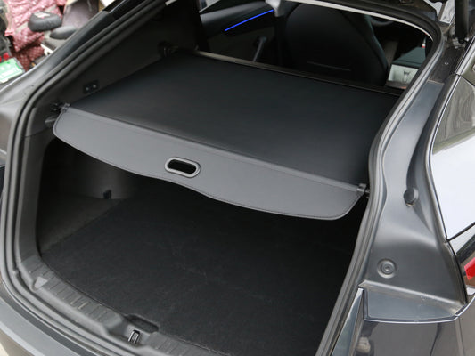 Model Y Juniper 2026+: Retractable Privacy Trunk Screen Cover