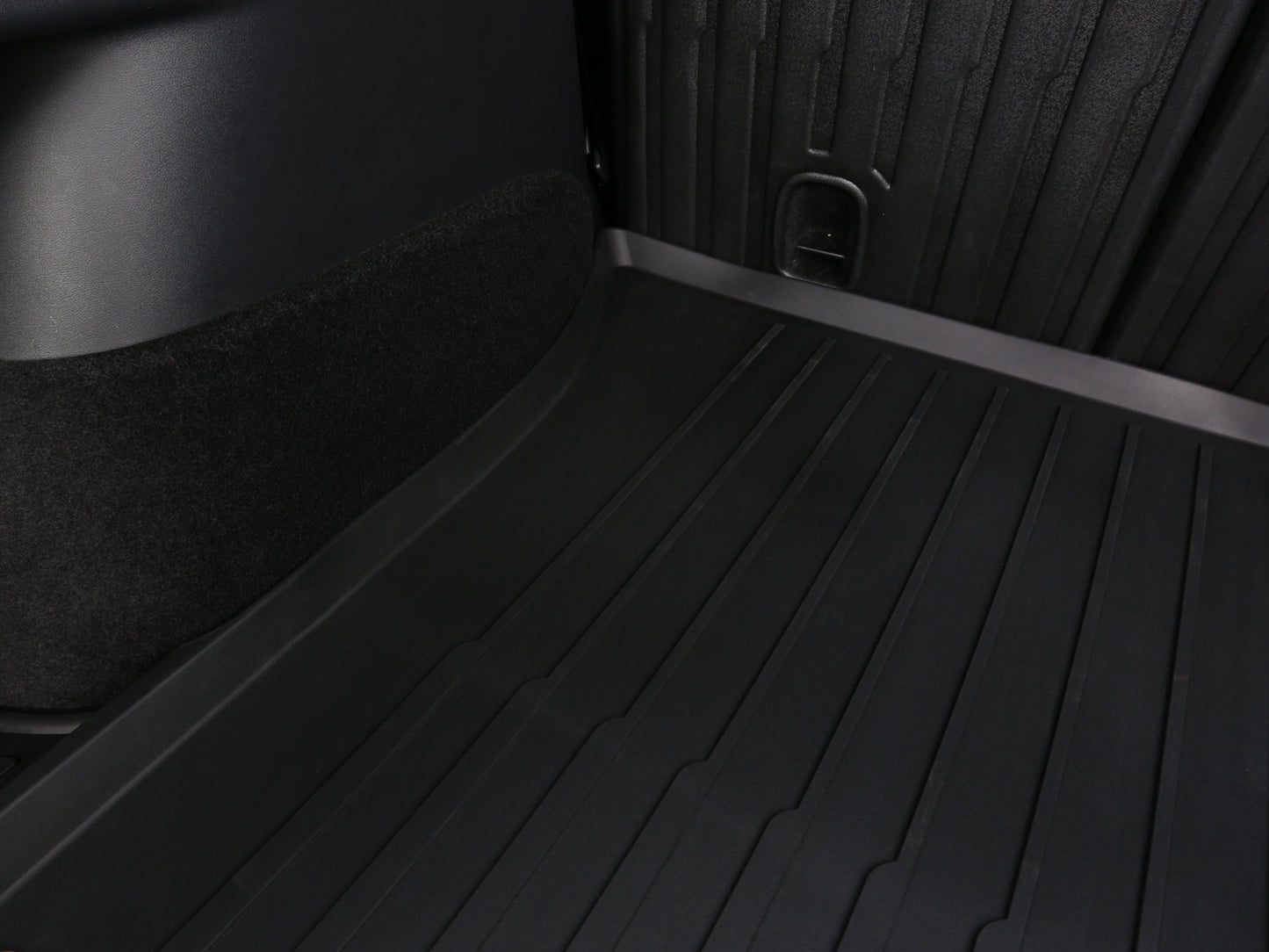Model-Y-Legacy-2020-2025-TPE-Trunk-Storage-Cargo-Liner-3