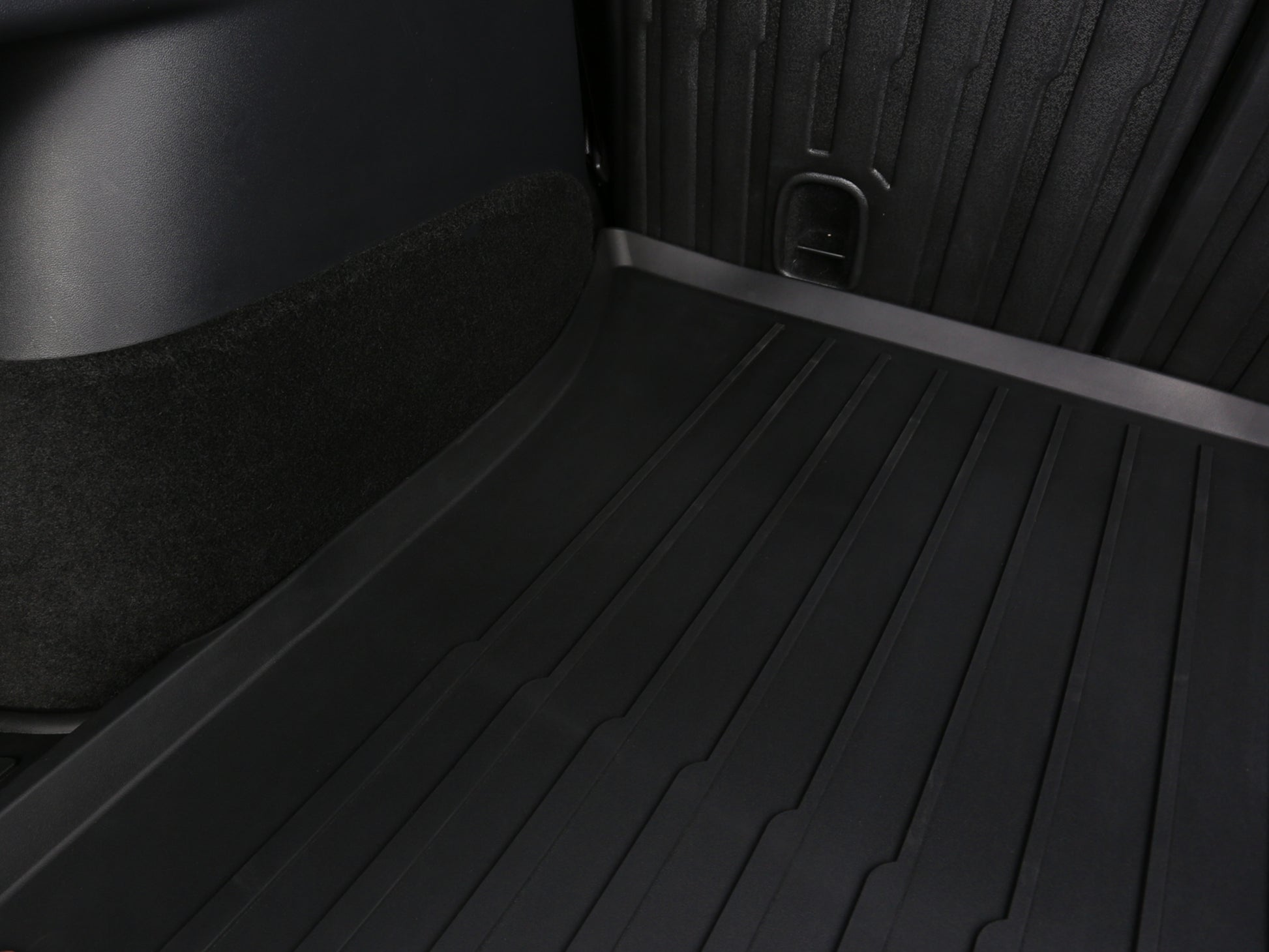 Model-Y-Legacy-2020-2025-TPE-Trunk-Storage-Cargo-Liner-3