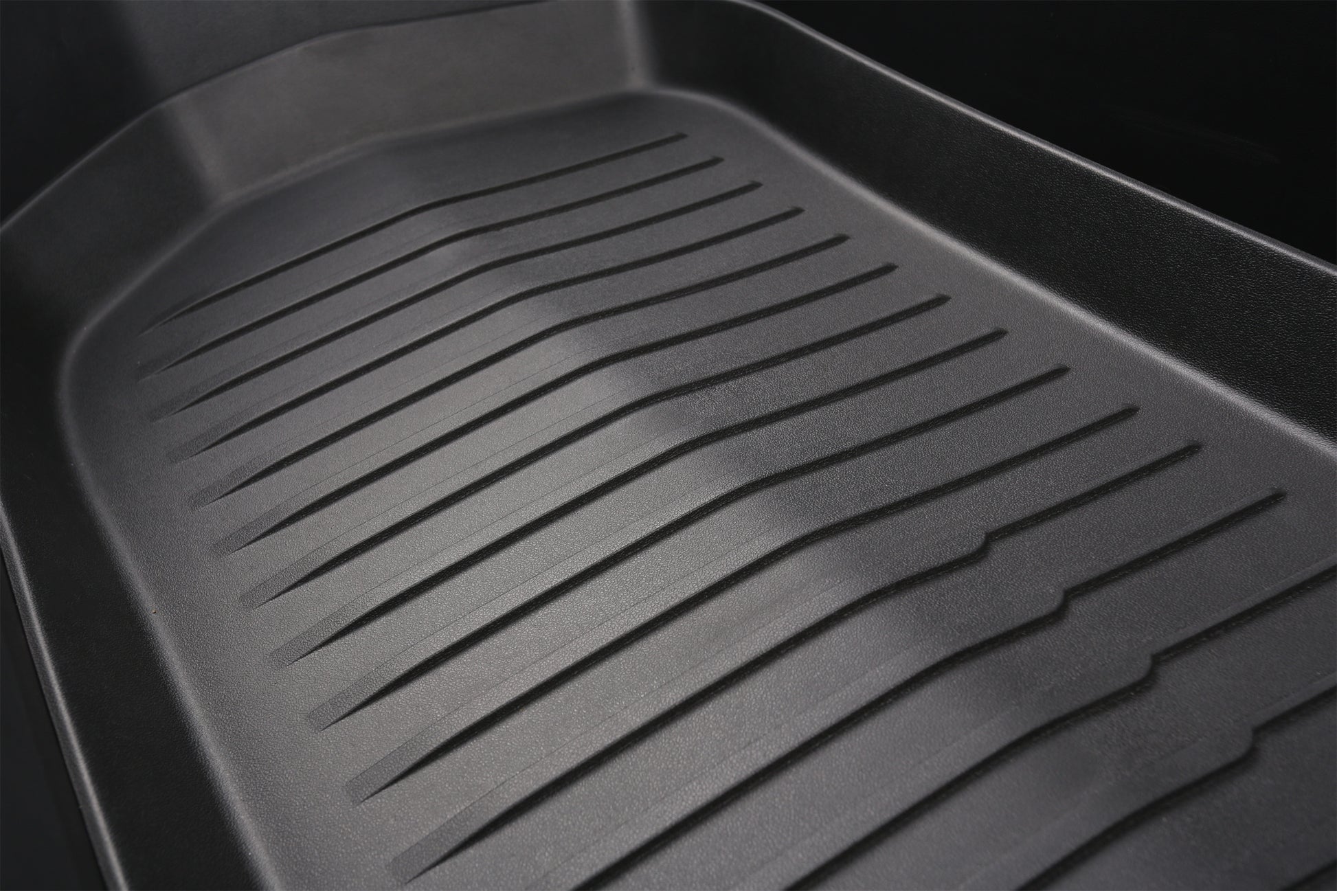 Model-Y-Legacy-TPE-Frunk-Liner-Mat-2
