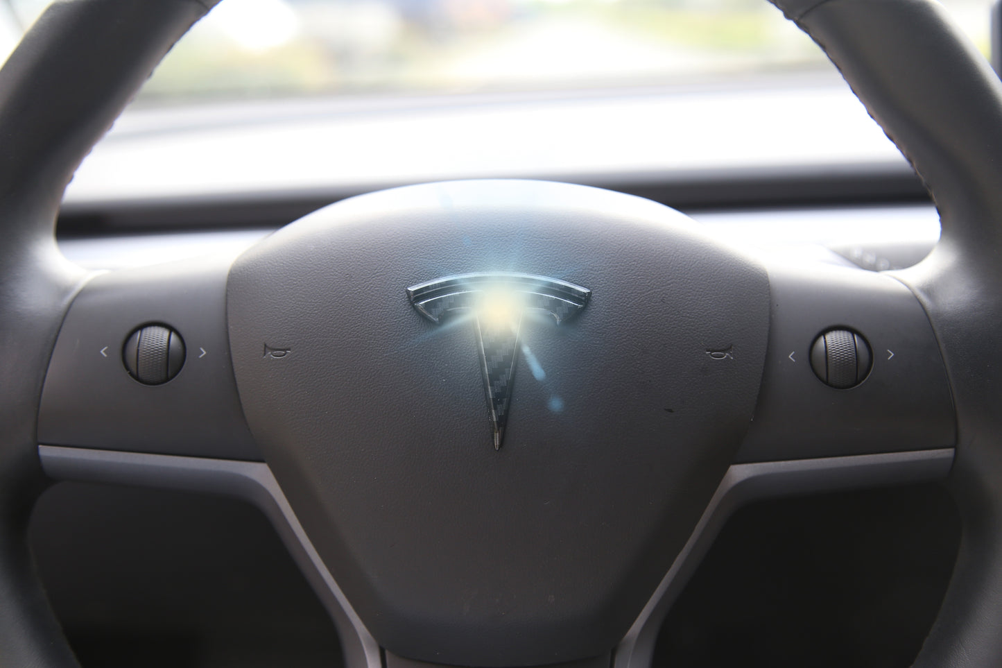 tesla-model-3-y-emblem-decal-kit-3pcs 3