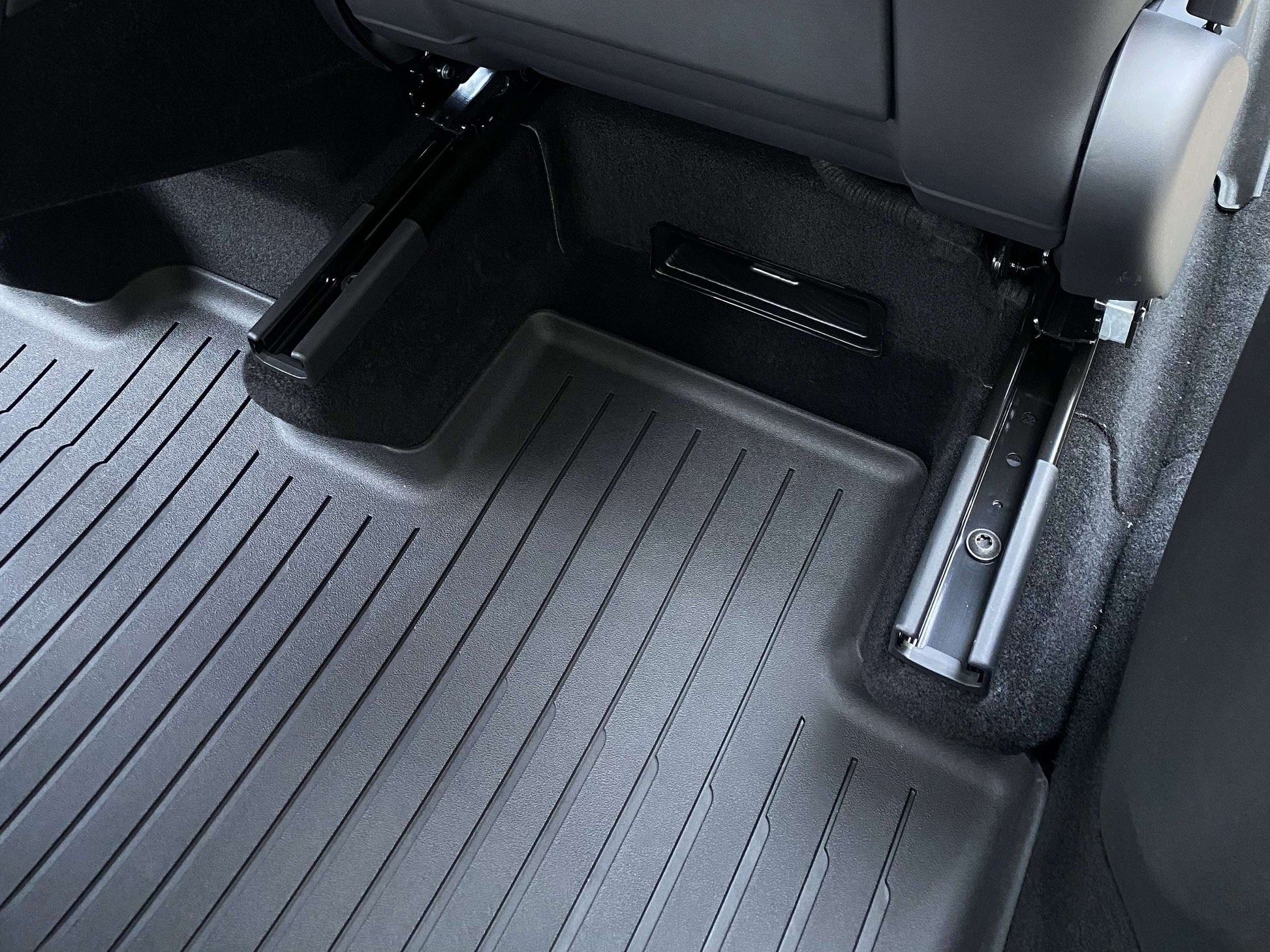 model-y-juniper-tpe-all-weather-interior-floor-mats-3-pcs
