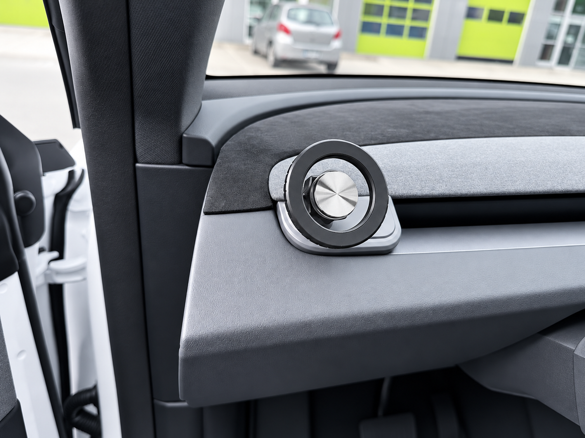 Model 3 Highland 2024+/ Y Juniper 2026+: Dashboard MagSafe Magnetic Phone Holder