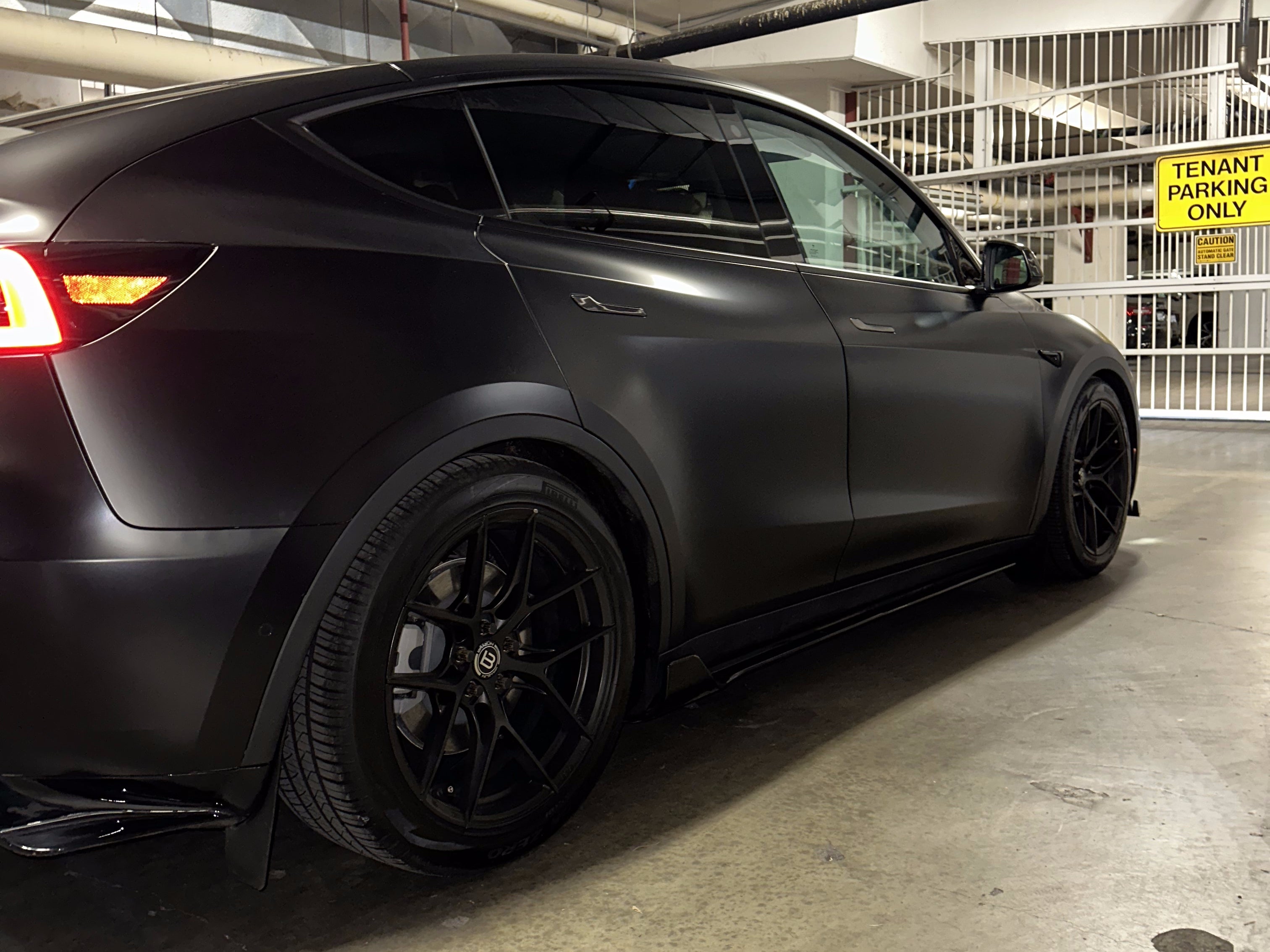 Tesla y 2024 matte black