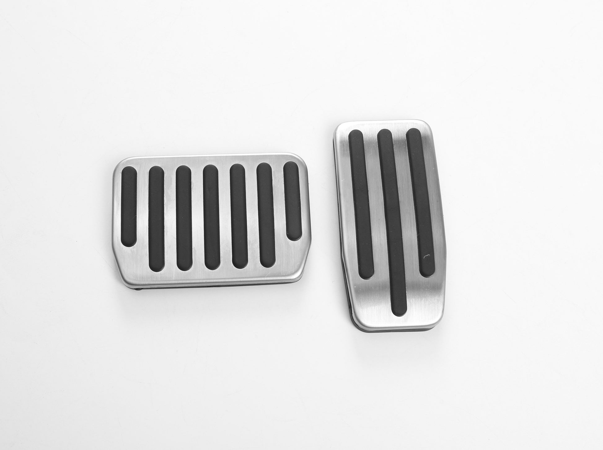 y pedal Model 3/Y: Performance Gas & Brake Metal Pedals Set – EVACA Premium Tesla Accessories