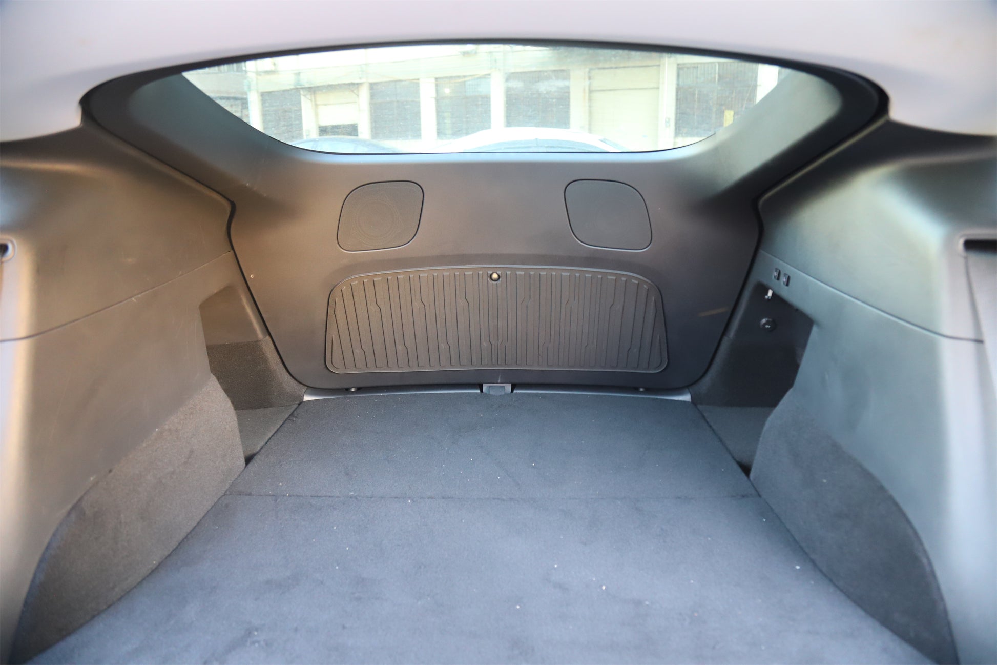 model-y-rear-trunk-lid-cover-mat