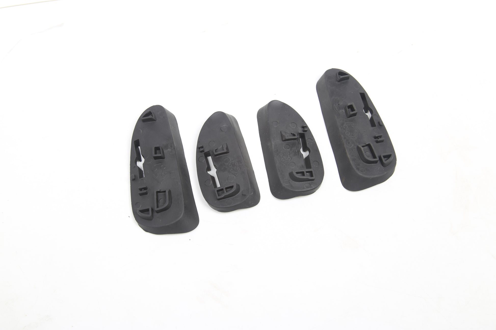 model-3-y-aluminum-roof-rack-cross-bars-2-pcs